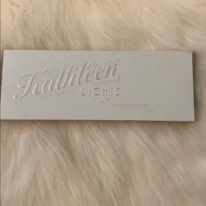 Kathleen Lights highlighter palette